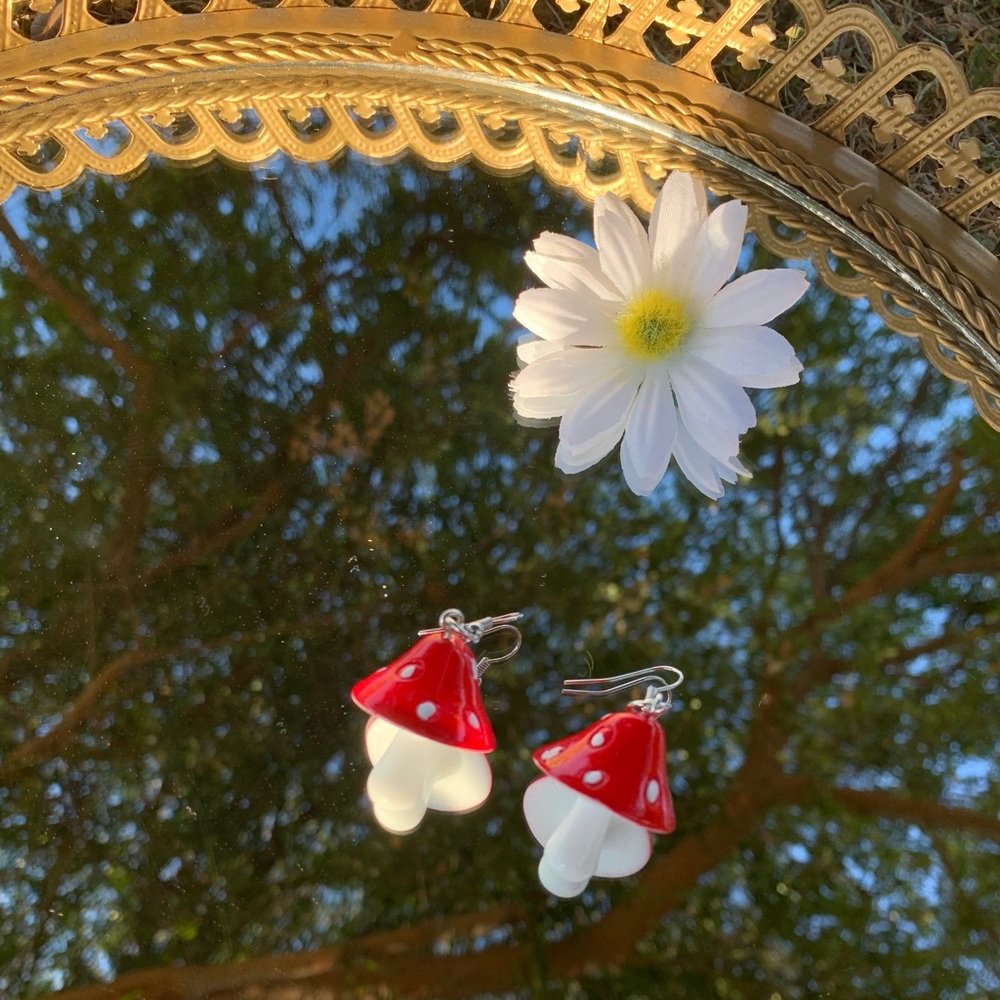 mushroom earrings 🍄